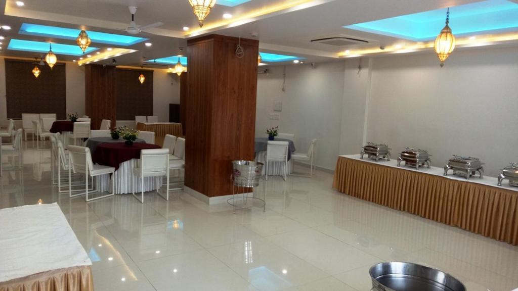 Alankrita Suites & Party Halls Meerut Exterior photo